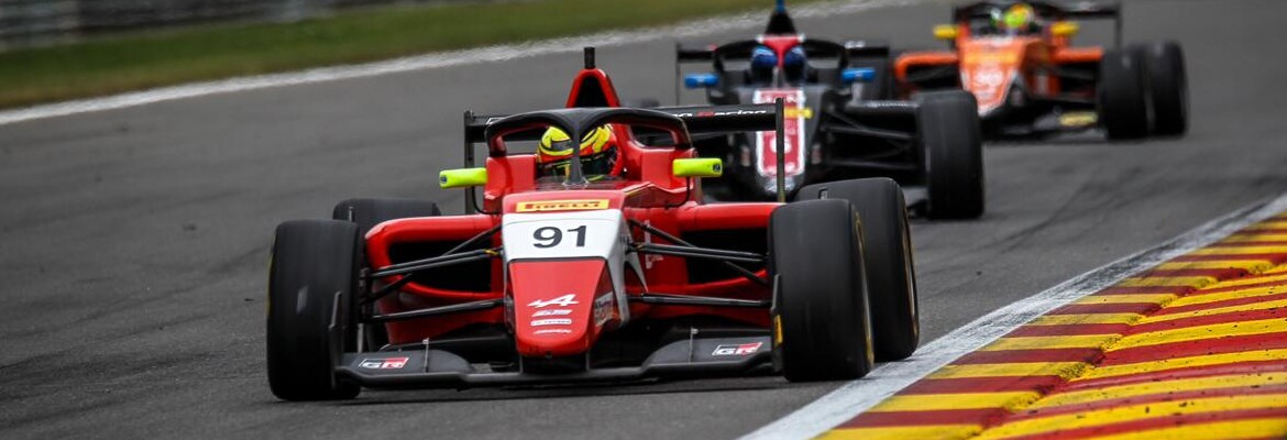 Bandeira vermelha na volta final em Spa Francorchamps tira o primeiro pódio de Dudu Barrichello na FRECA