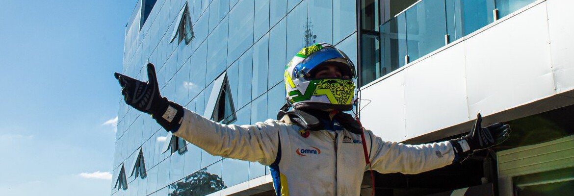 Nic Giaffone vence na F4 Brasil e consagra 3ª geração da família a vencer em Interlagos