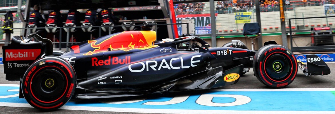 Verstappen convocado pelos comissários após TL2 Verstappen convocado pelos comissários após TL2
