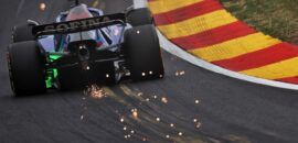 Latifi fala que “pedaços de borracha da F2 e F3” contribuíram para rodada na F1 em Spa