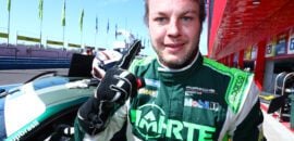 Neugebauer tem quinta-feira perfeita e vence no retorno da Porsche Cup à Argentina