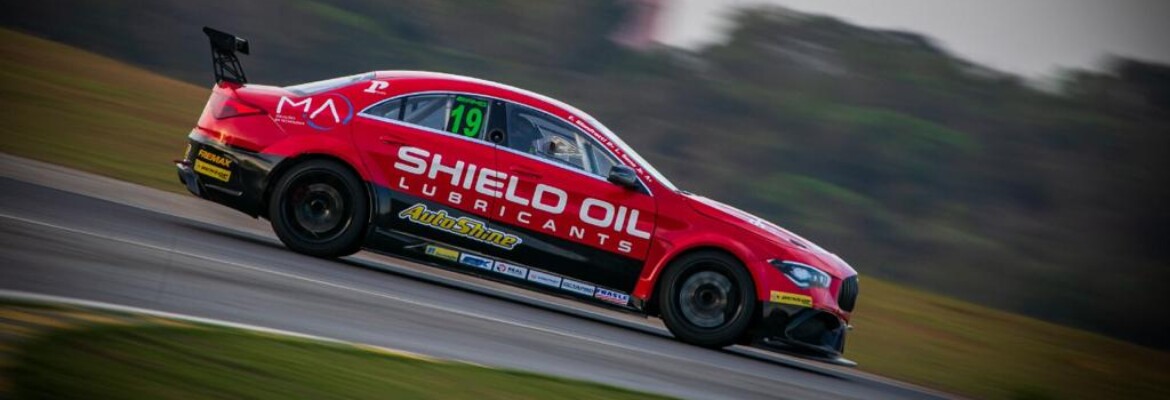 Enzo Gianfratti luta por pódio na quinta etapa do Mercedes-Benz Challenge