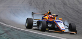 Cho fecha etapa de Interlagos como mais jovem piloto a subir no pódio da F4 Brasil