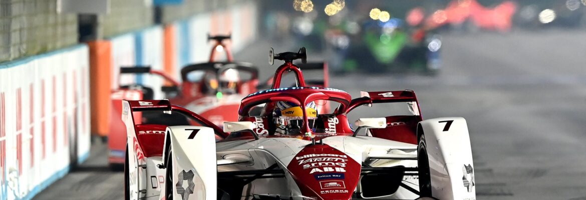 Sette Câmara fala em ano pessoal positivo, mas diz que 2021/22 na FE foi “balde de água fria”