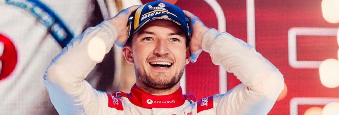 Andretti confirma permanência de Dennis em contrato multianual na Fórmula E