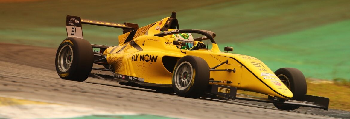 F4 Brasil: Em Interlagos, Nic Giaffone supera problemas elétricos e termina no top-5