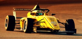 Em Interlagos, Nic Giaffone chega em segundo e conquista seu quarto pódio na F4 Brasil