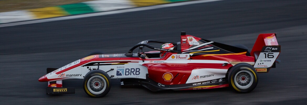 Depois de acumular quilometragem em testes e etapa em Interlagos, Aurélia Nobels espera evolução do equipamento para brigar no top-10