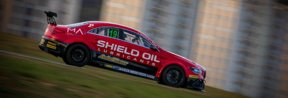 Enzo Gianfratti busca pódio em Interlagos no Mercedes-Benz Challenge