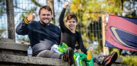 Dia dos Pais: com apenas 8 anos, Vicente da Silva acelera tendo família como inspiração