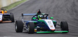 Fernando Barrichello faz corrida perfeita e vence pela primeira vez na Fórmula 4 Brasil, em Interlagos, com apenas 16 anos