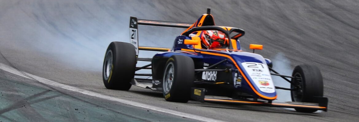 Agora com 15 anos, Álvaro Cho pode estreiar no Velocitta e foca em novo pódio na F4 Brasil