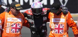 Espargaró correu com fratura no calcanhar após acidente no sábado em Silverstone