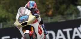 Ogura responde ataque de Chantra, vence na Áustria e é novo líder da Moto2