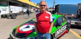 Ingo Hoffmann acelera Stock Car em volta rápida com convidados do Grupo Universal