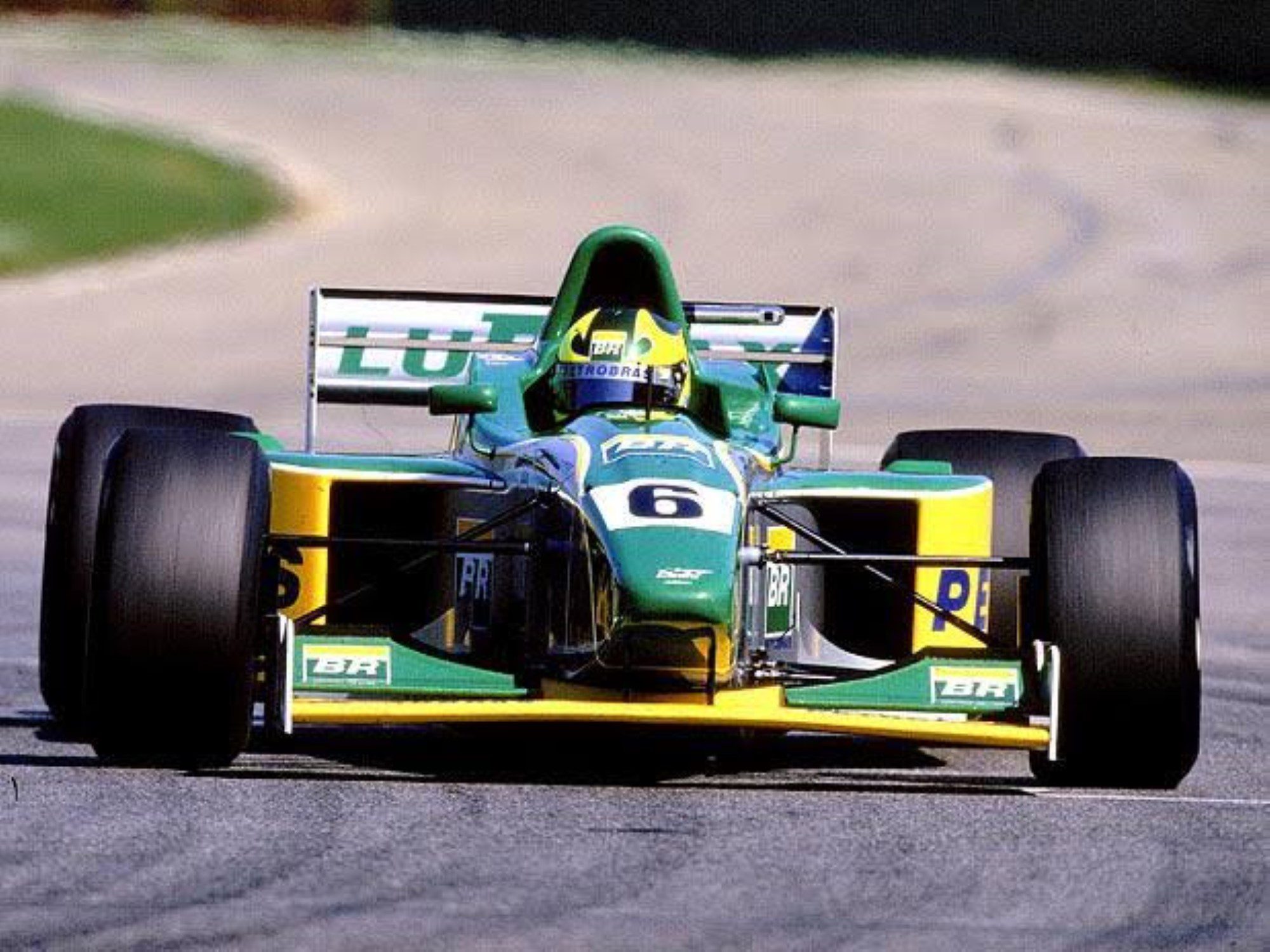 Brasil tenta quebrar jejuns históricos com Negrão e Drugovich em 2022