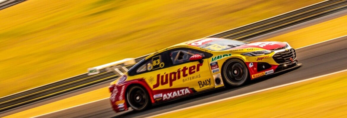 Gabriel Casagrande evolui durante a classificação e larga na quinta fila no Velocitta