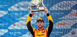 Gabriel Casagrande vai ao pódio em Santa Cruz do Sul e mantém liderança da Stock Car