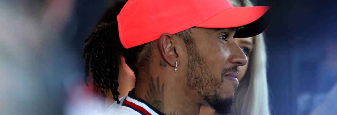 F1: Hamilton está em negociações para compra de time de futebol inglês