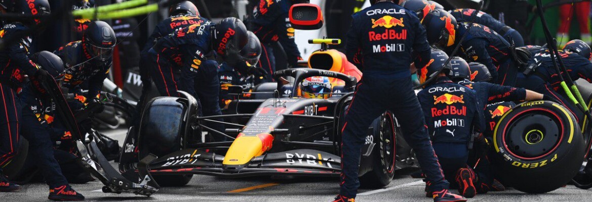 F1: Mecânico da Red Bull revela tensão nos bastidores contra Mercedes em 2021