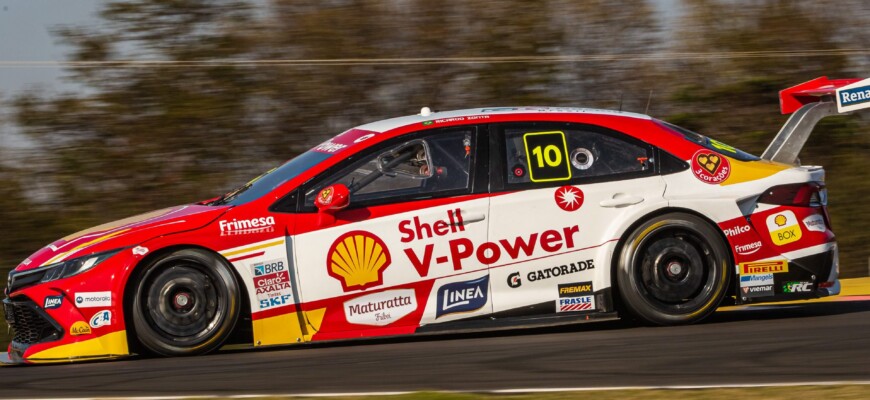 Shell coloca sus tres autos entre los siete más rápidos en Stock Car en Velocitta