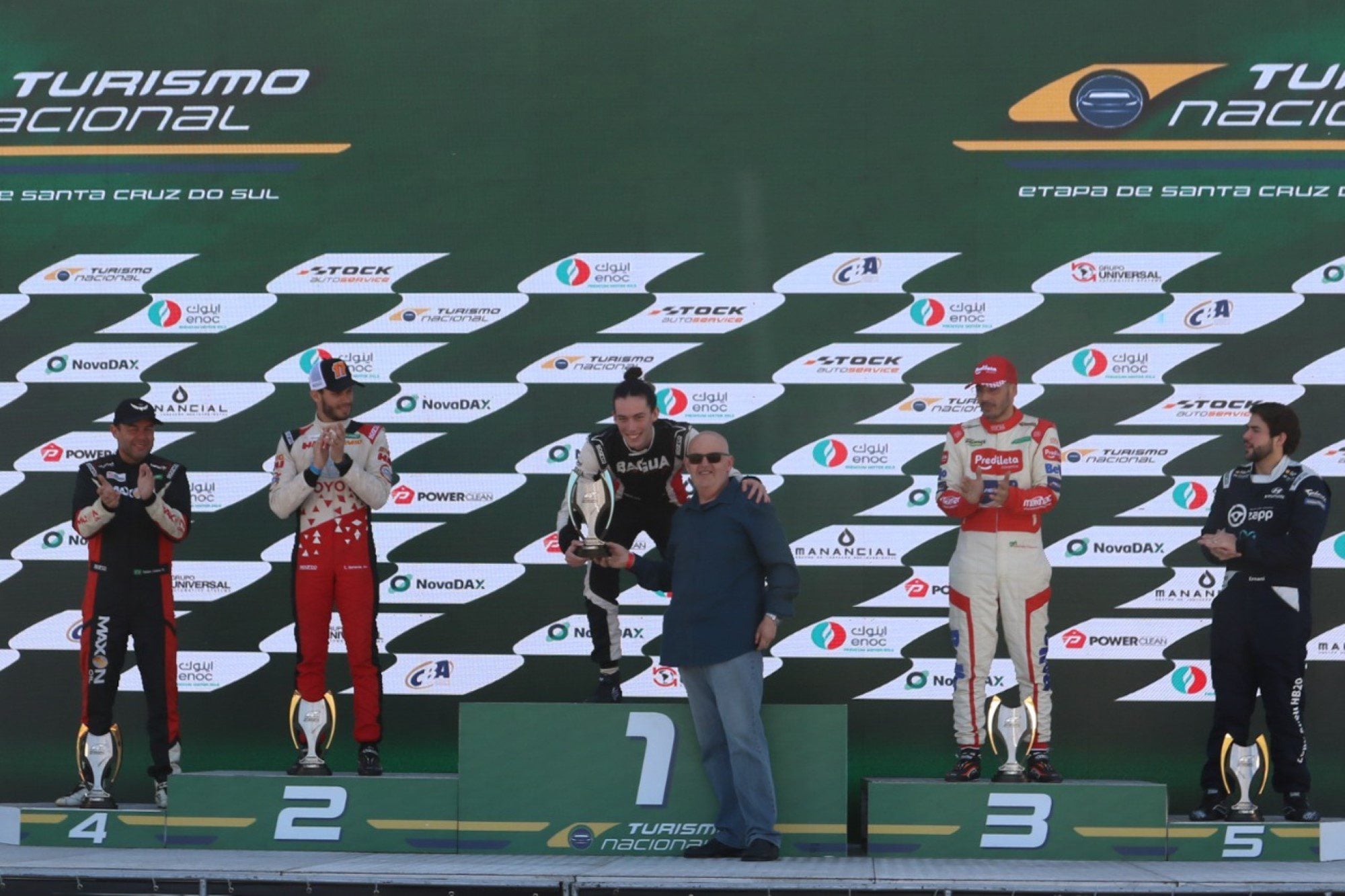 Turismo Nacional: a saga de um casal de apaixonados pela velocidade Turismo Nacional: a saga de um casal de apaixonados pela velocidade