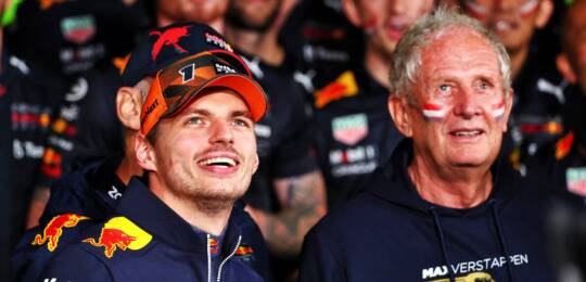 F1: Mãe de Verstappen comemora bicampeonato “inesperado” no GP do Japão