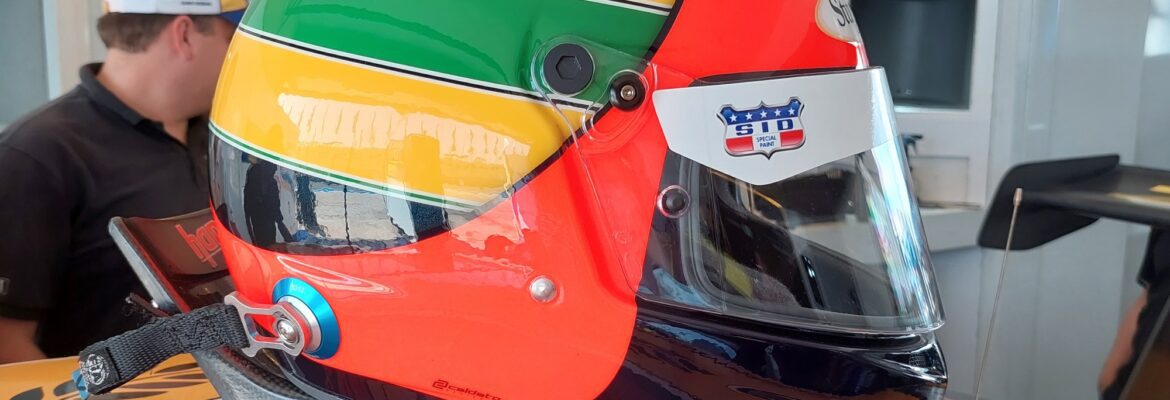 Senna, Fittipaldi e Piquet: o capacete escolhido por Edu Guedes para a Porsche Endurance