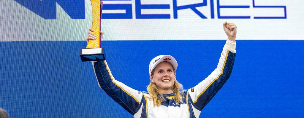 Chefes da Mercedes e Red Bull elogiam F1 Academy: “Bom ver mais mulheres chegando”