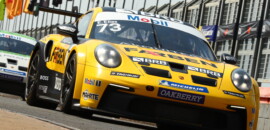 Enzo Elias é segundo colocado em corrida da Porsche Carrera Cup em Goiânia e assume a liderança na pontuação com descartes