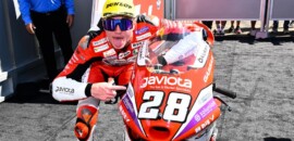 Guevara sobra na última volta, vence na Austrália e é campeão da Moto3; Moreira é 7º