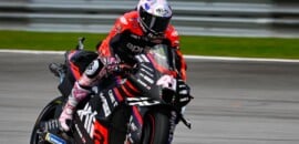 Sem chances de título na MotoGP, Espargaró se diz “orgulhoso” da Aprilia
