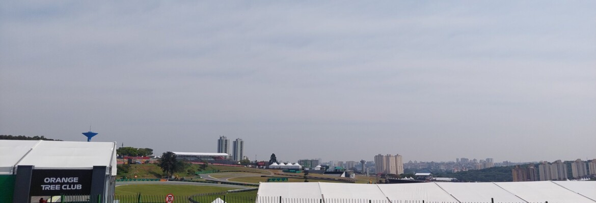 F1 IN LOCO: Dia amanhece aberto, com sol e bastante calor em Interlagos