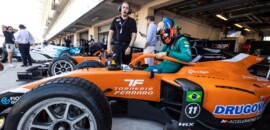 Pódio de Drugovich dá título de equipes da F2 para a MP Motorsport. Veja a classificação final