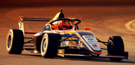 Mais jovem do grid da F4 Brasil, Álvaro Cho faz estreia em Goiânia