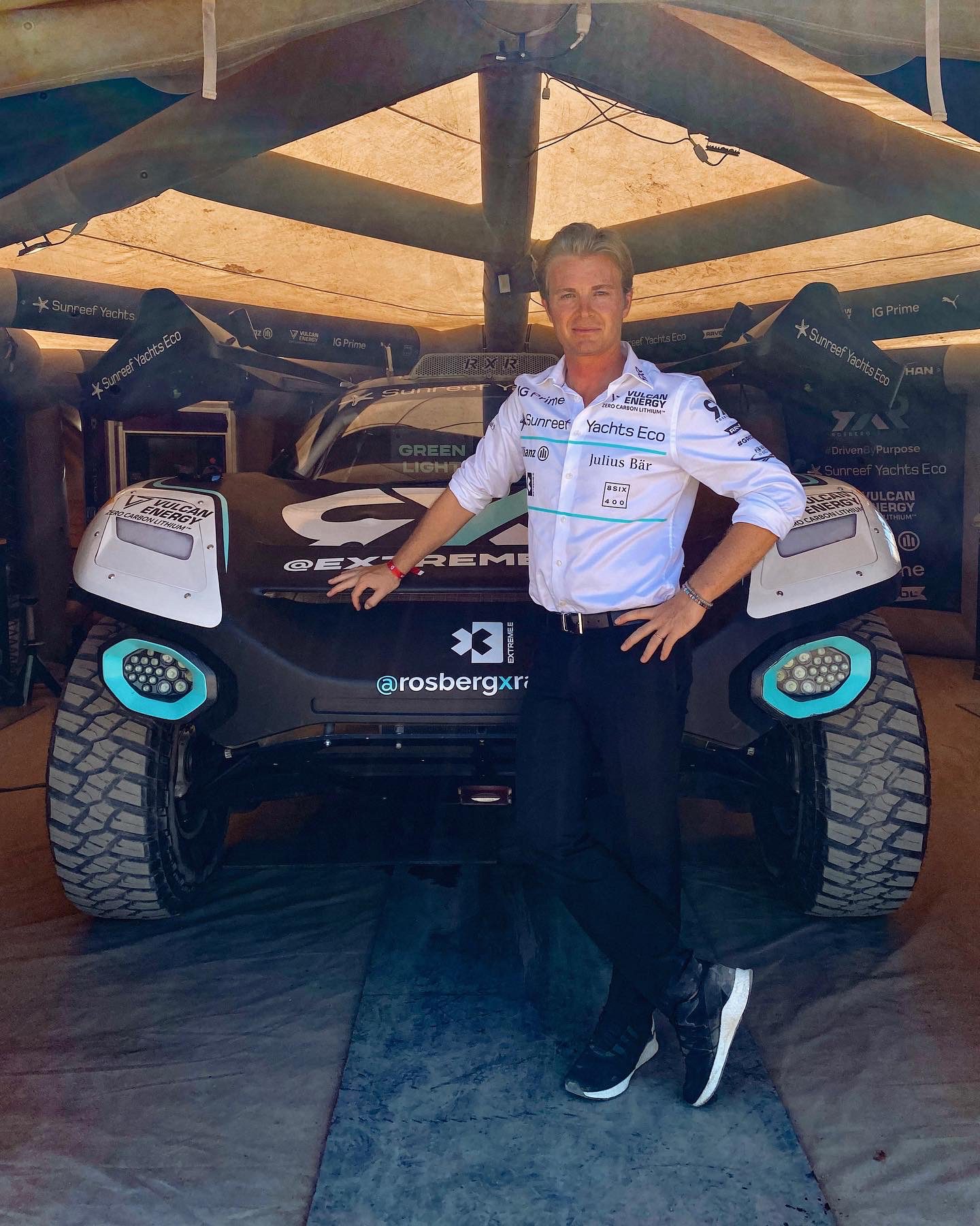 Rosberg parabeniza e brinca com título da X44 de Hamilton na Extreme E: “Estamos empatados”