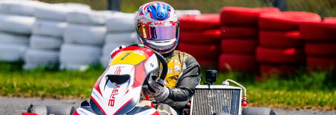 Embalado por medalha no FIA Motorsport Games, Gabriel Koenigkan chega ao brasileiro de kart em busca do lugar mais alto do pódio
