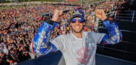 Rins diz ter chorado no grid antes de vencer corrida final da Suzuki na MotoGP