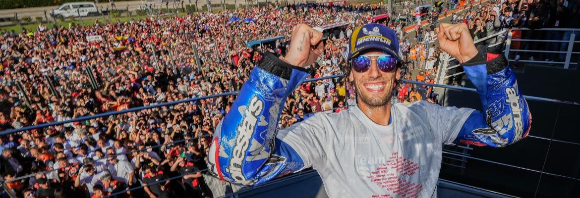 Rins diz ter chorado no grid antes de vencer corrida final da Suzuki na MotoGP