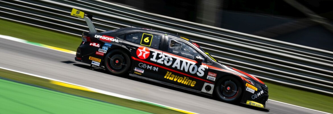 Celebrando os 120 anos da Texaco, Tony Kanaan destaca desempenho em treinos em Interlagos