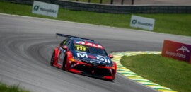Warner Play e Stock Car levam Hogwarts Legacy para Interlagos