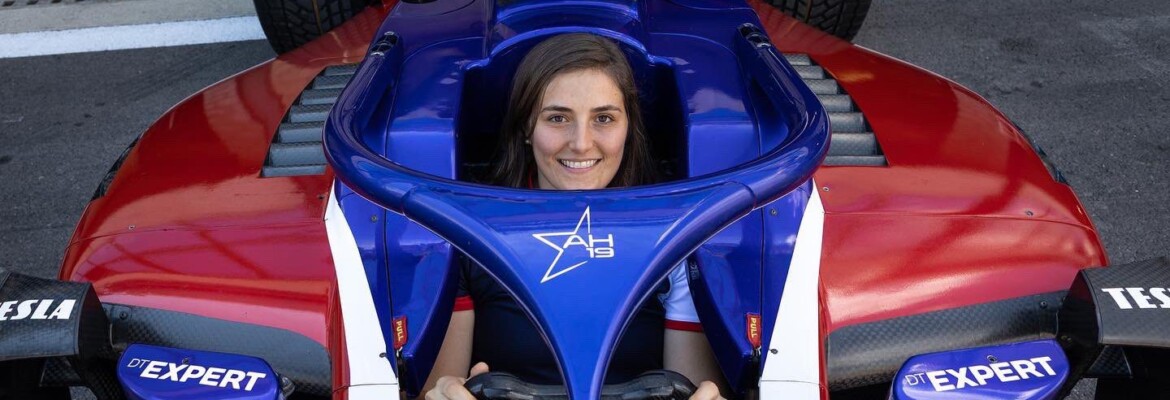 Fórmula 2 mira mudanças para carros e busca inclusão de pilotas para 2024