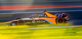 Rast elogia maneira de trabalho da McLaren na Fórmula E: “Bastante profissional”