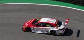Shell disputa etapa final da Stock Car com layout alusivo à nova e exclusiva gasolina Shell V-Power