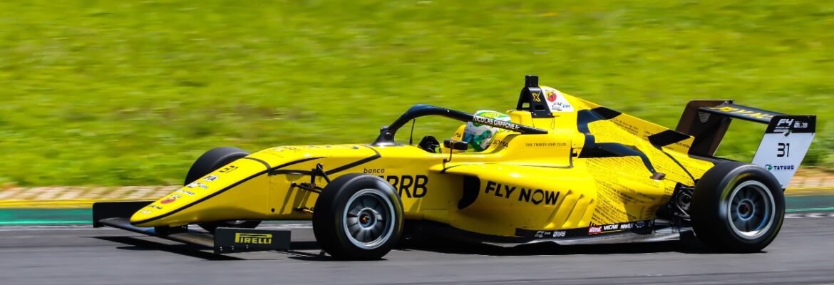 Em Interlagos, Nic Giaffone conquista seu sexto pódio na F4 Brasil