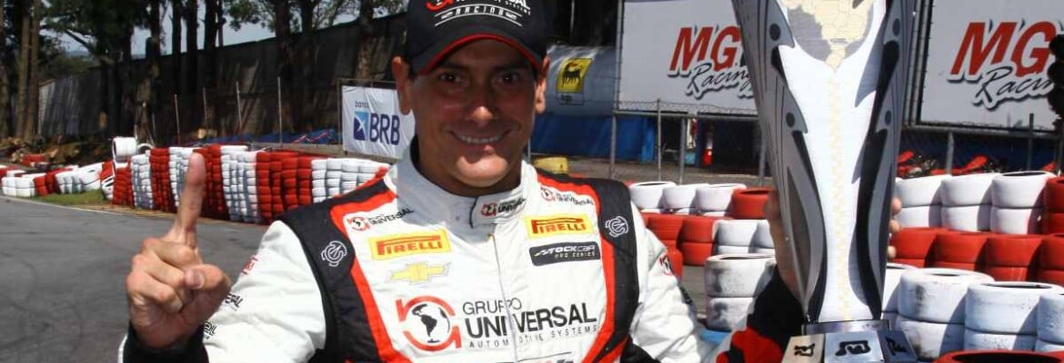 Beto Monteiro conquista pole position e vence baterias do Brasileiro de Kart no Kartódromo da Granja Viana