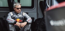 Sainz Sr. tem duas vértebras fraturadas após forte acidente no Rally Dakar