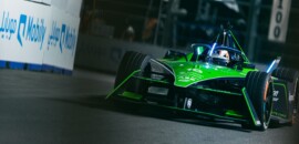 Buemi vem na bandeira quadriculada e lidera TL1 do ePrix de Hyderabad da FE