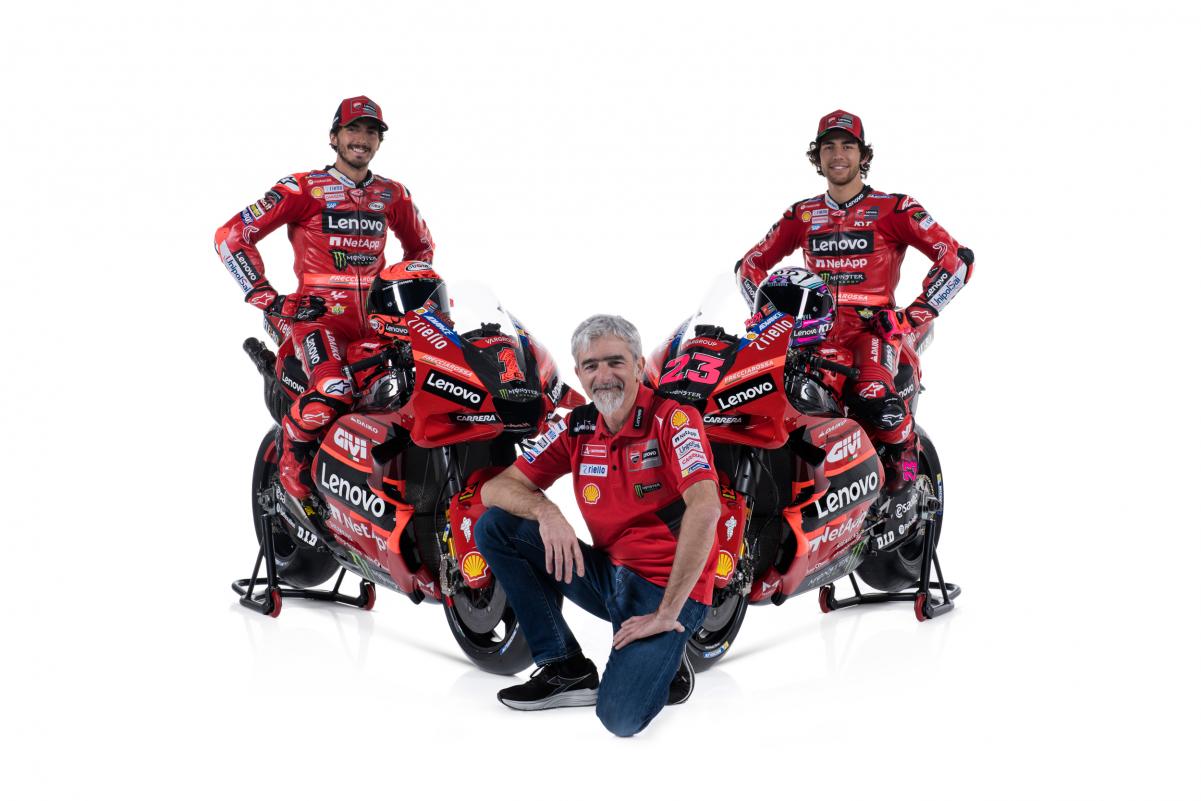 Ducati revela pintura para 2023 e Bagnaia traz #1 de volta após 11 anos Apresentação Ducati 2023 - Francesco Bagnaia e Enea Bastianini
