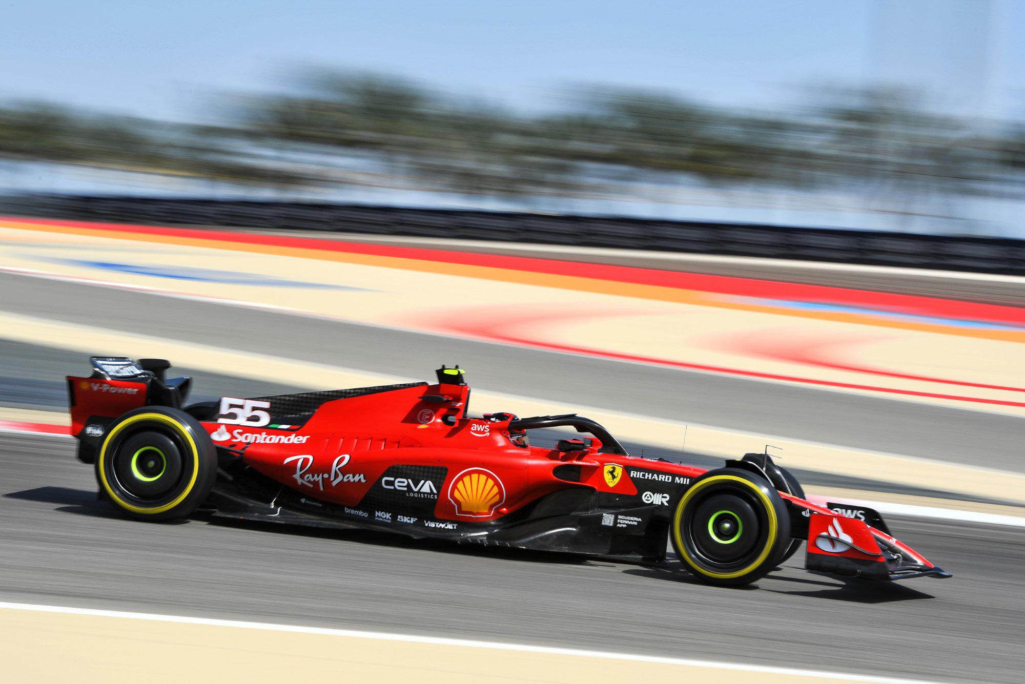 Fotos: pilotos vão para pista pela primeira vez nos testes da F1 no Bahrein Testes F1 2023, Bahrein